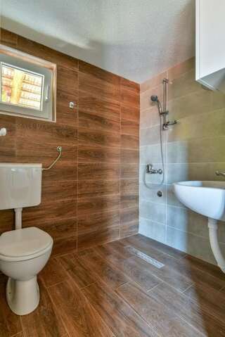 Отели типа «постель и завтрак» Andjela Apartments Вирпазар Апартаменты-6